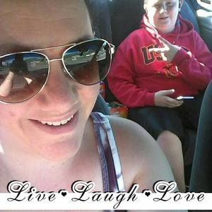 Meet your Posher, Jeanine